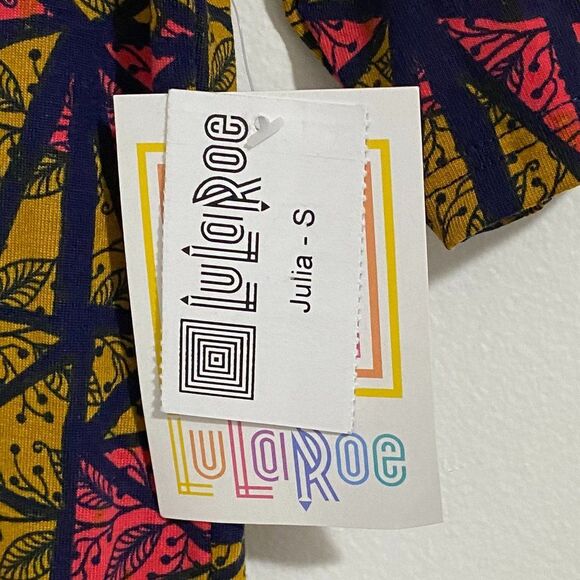 NWT Lula Roe Julia Womens Dress Size Small - Picture 4 of 4